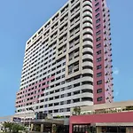 Aparthotel a 50m da Beira Mar 2 quartos sendo escritório sofá-cama, ideal para empresários e home office